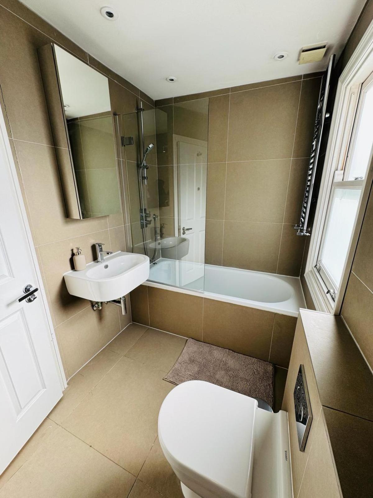 Ferienwohnung Stunning Flat In Chiswick London Exterior foto